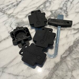 EUC Heely Plug Kit - $5 add on